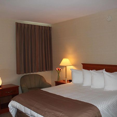 Hotel Mount Pearl Mount Pearl Park ภายนอก รูปภาพ