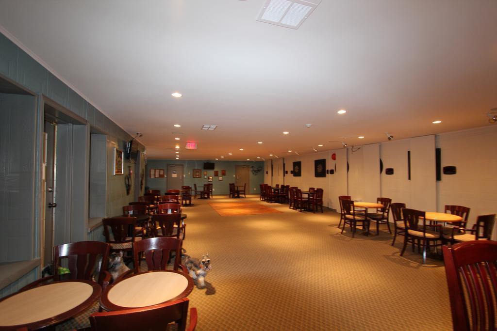 Hotel Mount Pearl Mount Pearl Park ภายนอก รูปภาพ